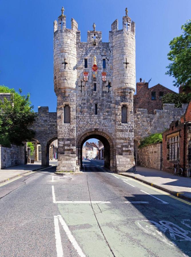 Shambles In The Centre Of York, Sleeps 16 Apartment York