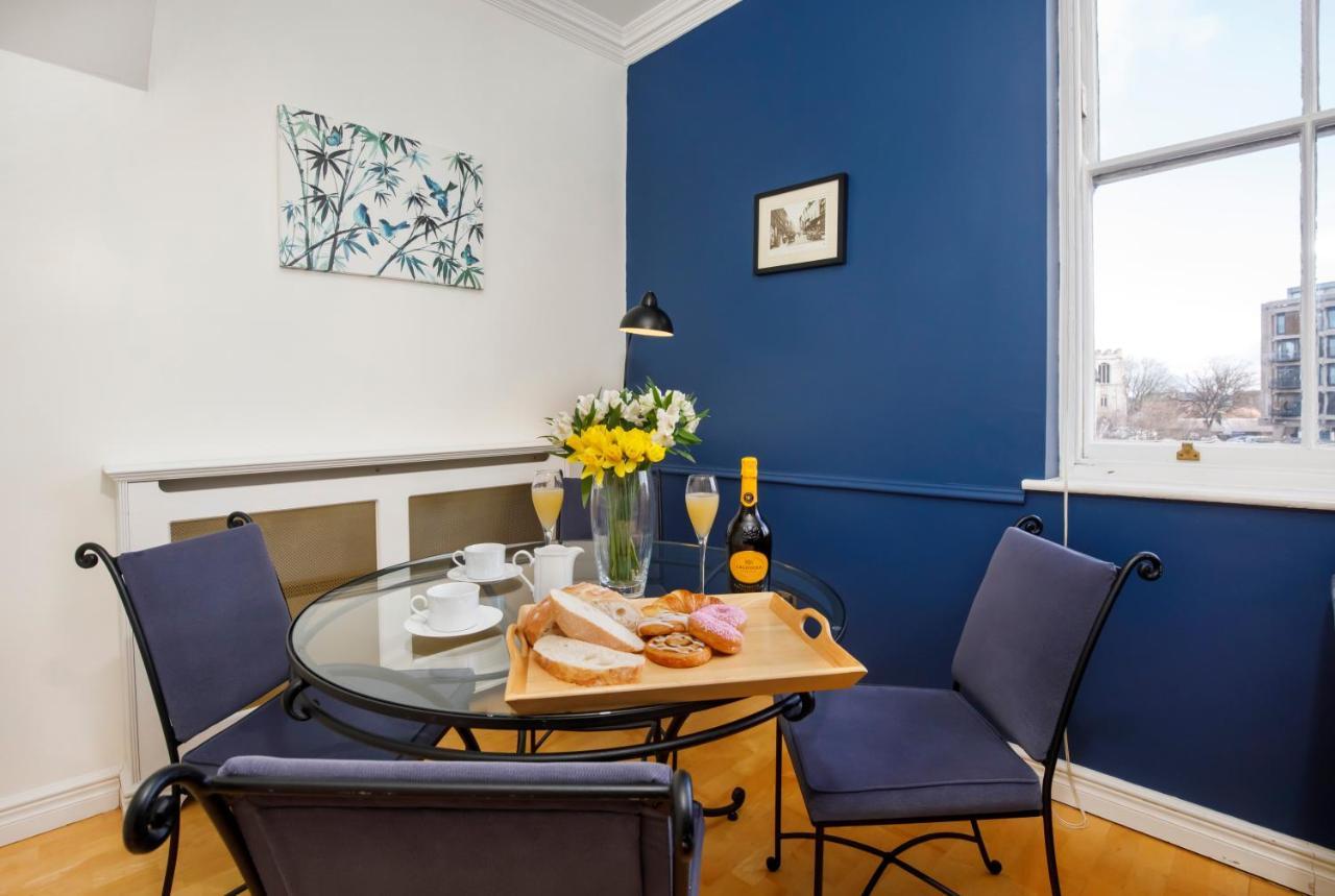 Shambles In The Centre Of York, Sleeps 16 York