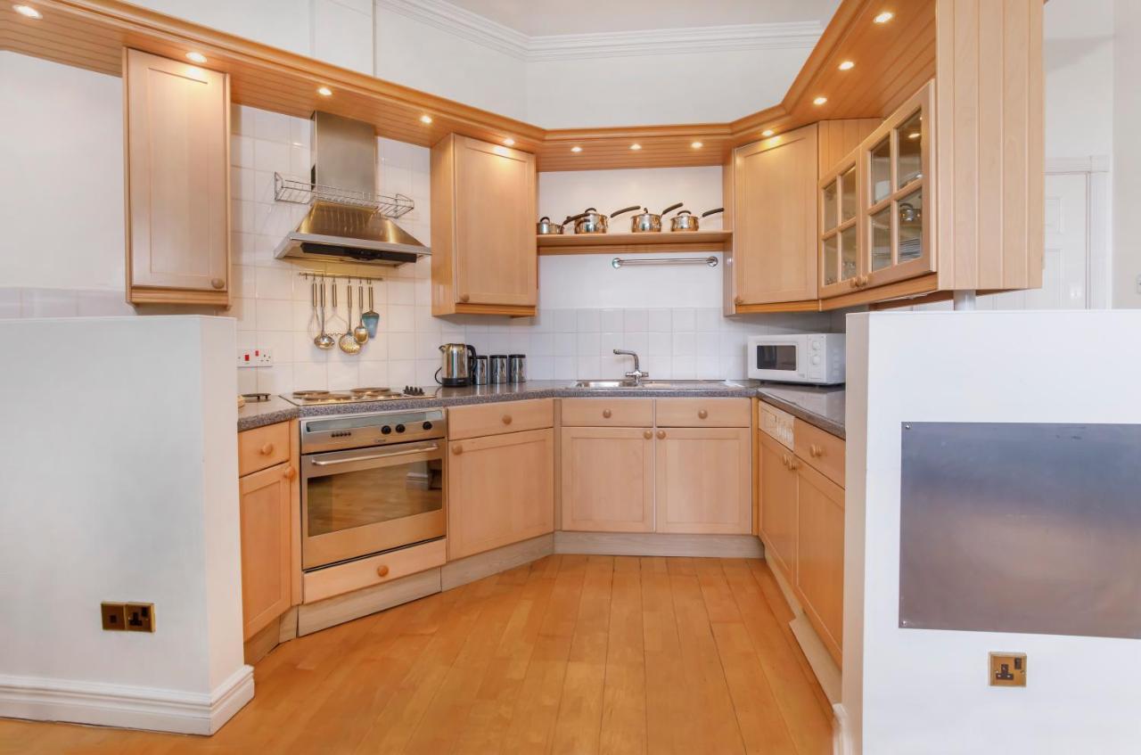 Apartment Shambles In The Centre Of York, Sleeps 16 *